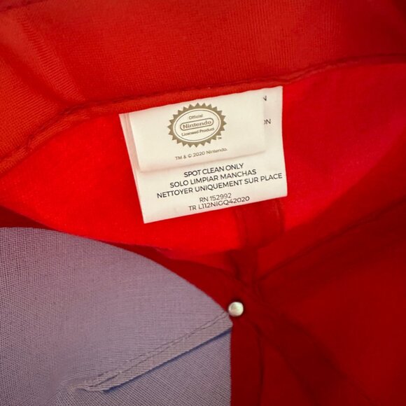 Culturefly Super Mario Box Nintendo Entertainment System Hat - Picture 4 of 4